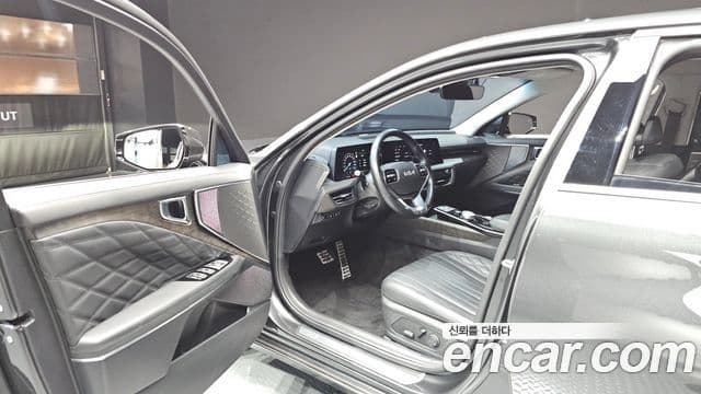 Kia K8 2023 — Şəkil 10/20