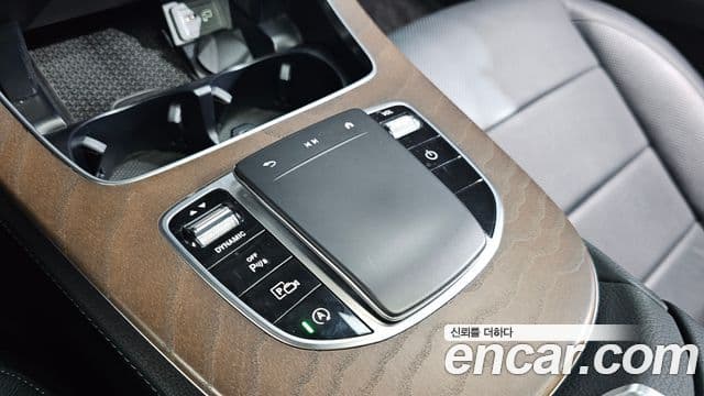 Mercedes-Benz E-Class 2021 — Фото 19/20