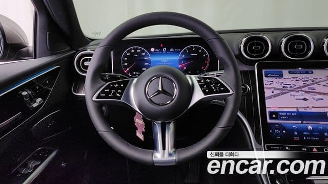 Mercedes-Benz C-Class 2024 — ფოტო 13/20