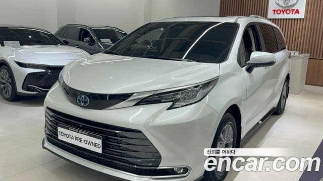 Toyota Sienna 2023 — Şəkil 1/14