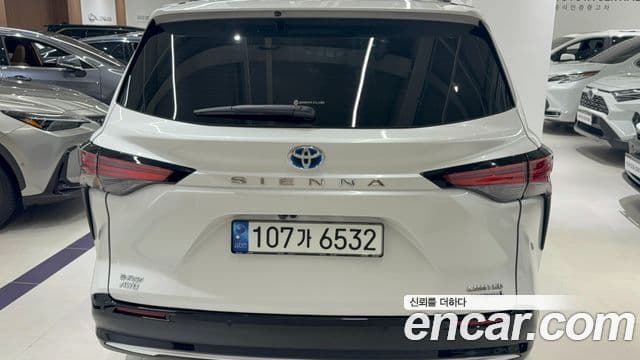 Toyota Sienna 2023 — Şəkil 4/14