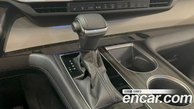 Toyota Sienna 2023 — Şəkil 5/14
