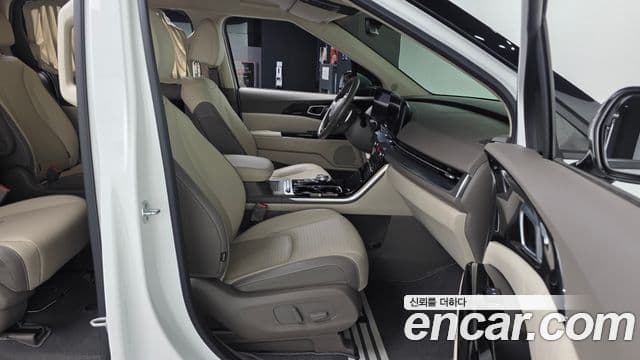 Kia Carnival 2021 — Şəkil 12/20