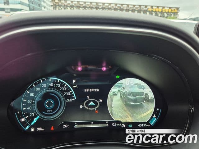 Genesis GV70 2022 — ფოტო 16/20