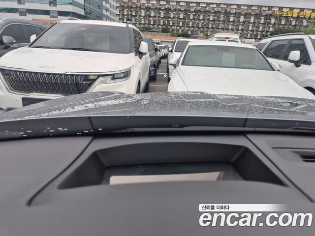 Genesis GV70 2022 — ფოტო 20/20