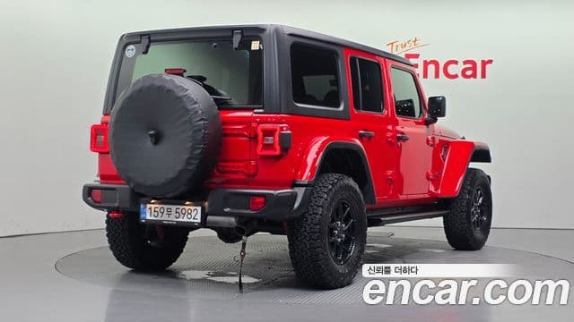 Jeep Wrangler 2025 — Фото 2/20