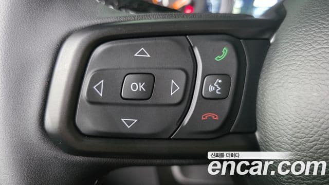 Jeep Wrangler 2025 — Фото 14/20