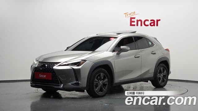 Lexus UX250h 2020 — Şəkil 16/20