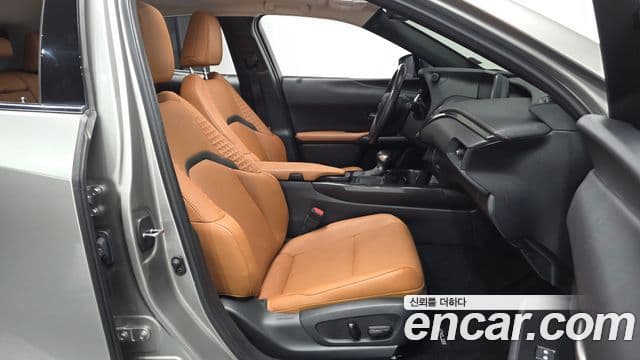Lexus UX250h 2020 — Şəkil 11/20