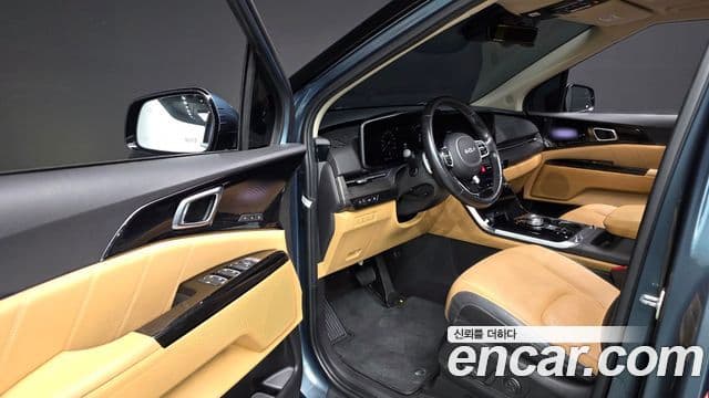 Kia Carnival 2022 — ფოტო 10/20