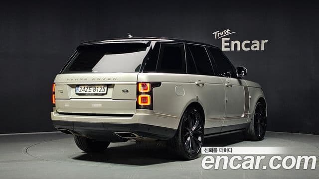 Land Rover Range Rover 2021 — Фото 2/20