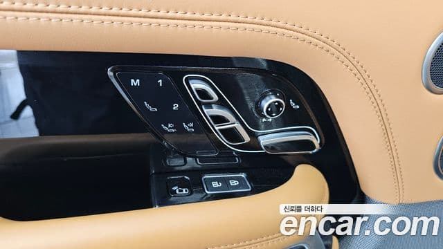 Land Rover Range Rover 2021 — Şəkil 34/38