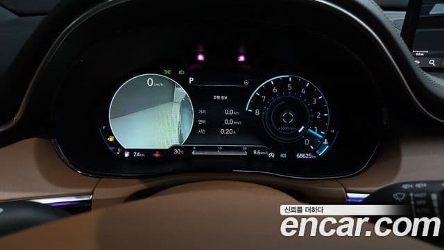 Genesis GV70 2023 — ფოტო 8/20
