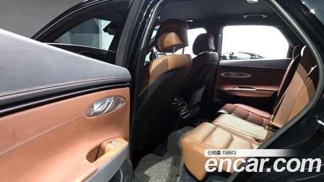 Genesis GV70 2023 — ფოტო 11/20