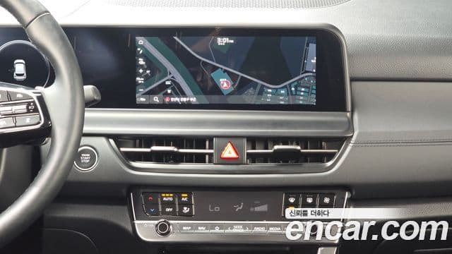 Kia Seltos 2024 — Şəkil 14/20