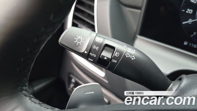 Kia Seltos 2024 — Şəkil 19/20