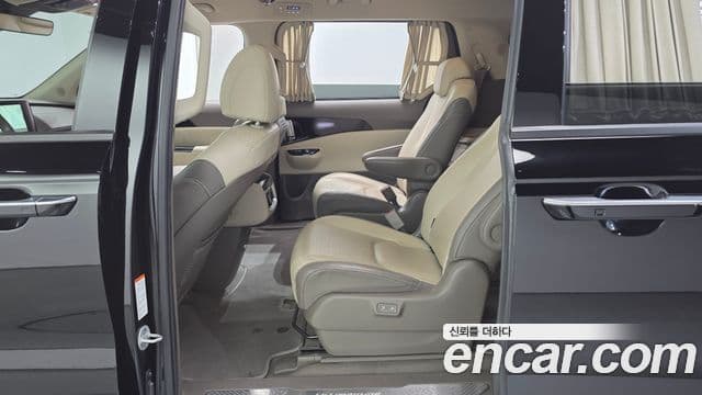 Kia Carnival 2021 — Şəkil 12/20