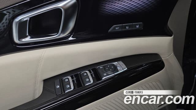 Kia Carnival 2021 — Şəkil 18/20