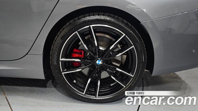 BMW 3 Series 2025 — Şəkil 33/35
