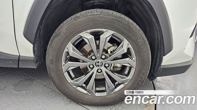 Toyota RAV4 2023 — Şəkil 5/20
