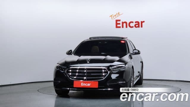 Mercedes-Benz E-Class 2024 — ფოტო 3/20