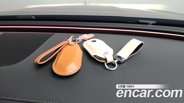 Mercedes-Benz E-Class 2024 — ფოტო 16/20