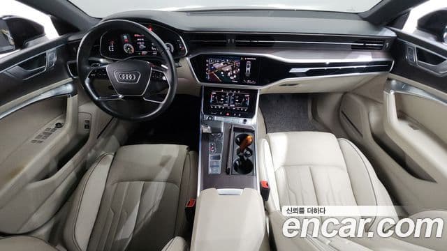 Audi A7 2021 — ფოტო 7/20