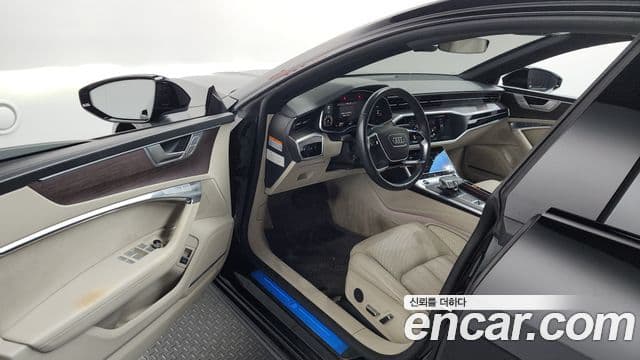 Audi A7 2021 — ფოტო 10/20