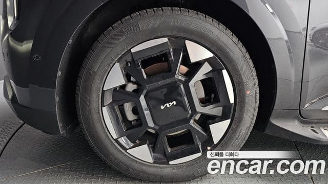 Kia Carnival 2024 — Şəkil 5/20