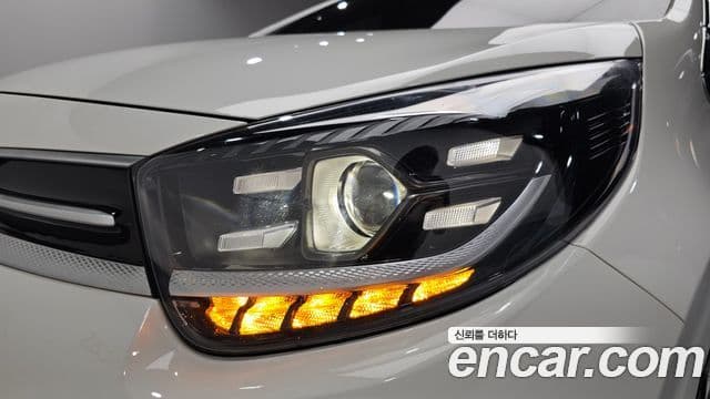 Kia Morning Urban 2022 — Şəkil 8/33