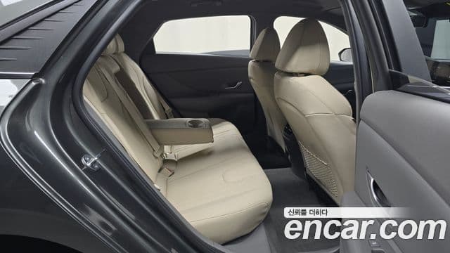 Hyundai Avante 2022 — ფოტო 11/20
