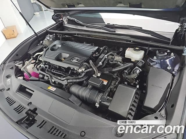 Lexus ES300h 2023 — Şəkil 3/20