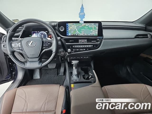 Lexus ES300h 2023 — Şəkil 10/20