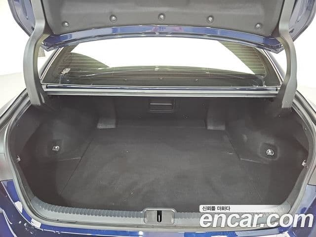 Lexus ES300h 2023 — Şəkil 15/20