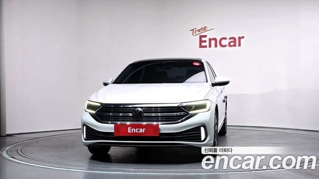 Volkswagen Jetta 2023 — Photo 8/20