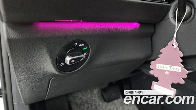 Volkswagen Jetta 2023 — Photo 6/20
