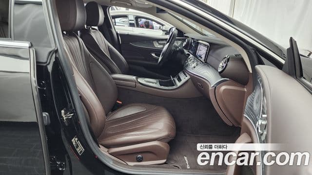 Mercedes-Benz CLS-Class 2020 — Şəkil 11/20