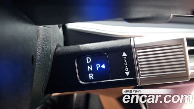 Hyundai Grandeur 2023 — ფოტო 9/20