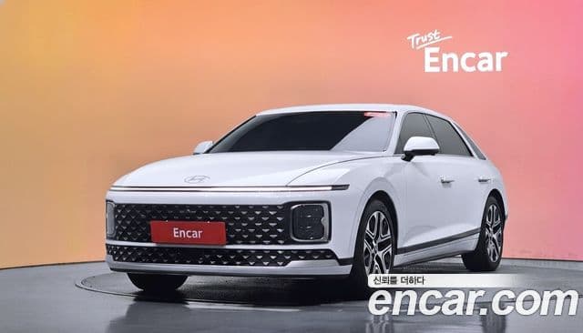 Hyundai Grandeur 2023 — ფოტო 1/20