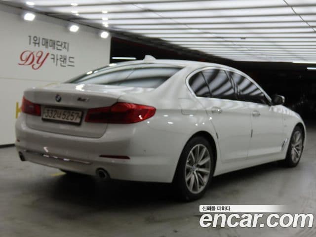 BMW 5 Series 2018 — фото 3 из 20