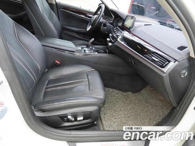 BMW 5 Series 2018 — фото 5 из 20