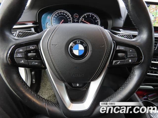 BMW 5 Series 2018 — фото 7 из 20