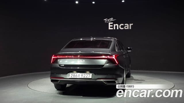 Kia K8 2021 — ფოტო 4/20