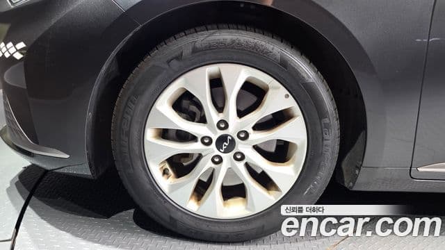 Kia K8 2021 — ფოტო 5/20