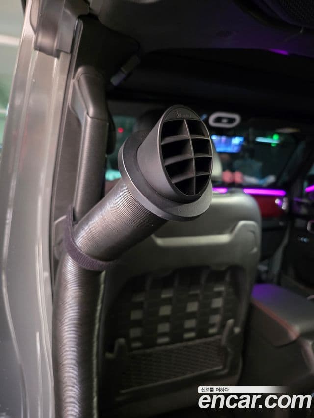 Jeep Wrangler 2020 — Şəkil 7/13