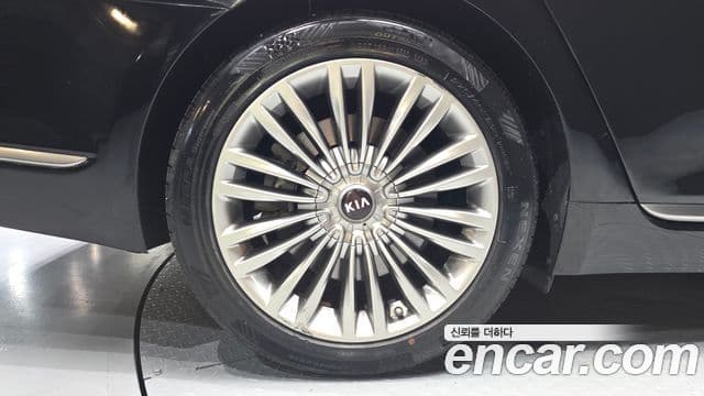 Kia The K9 2018 — ფოტო 5/20