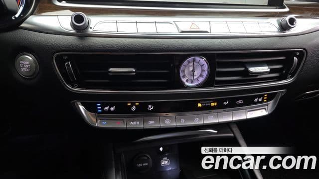 Kia The K9 2018 — ფოტო 17/20