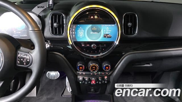 Mini Cooper Countryman 2023 — Фото 20/20