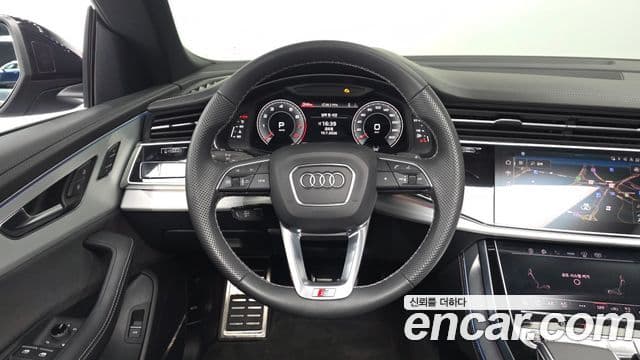 Audi Q8 2023 — ფოტო 8/20