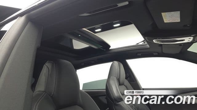 Audi Q8 2023 — ფოტო 5/20